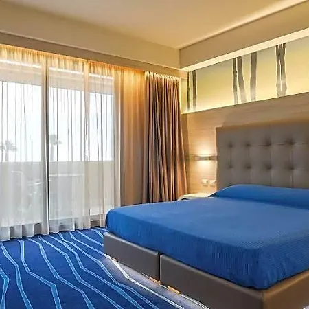 Hotel President Park 4*