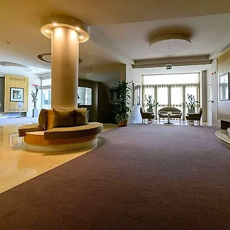 Hotel President Park 4*